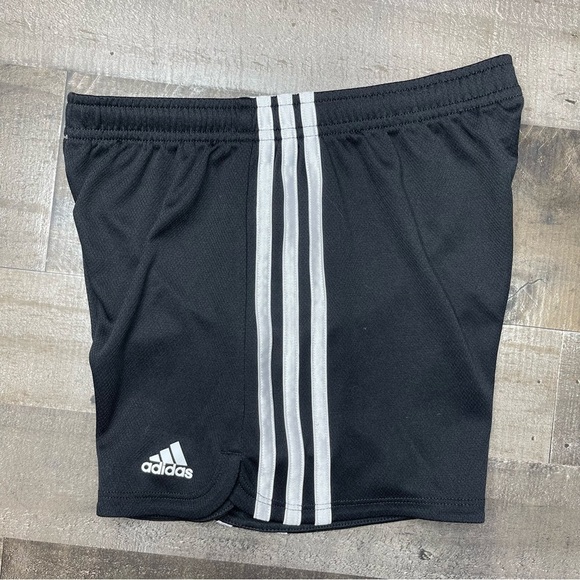 Adidas Active Girls Short size Large 14 - Picture 1 of 11